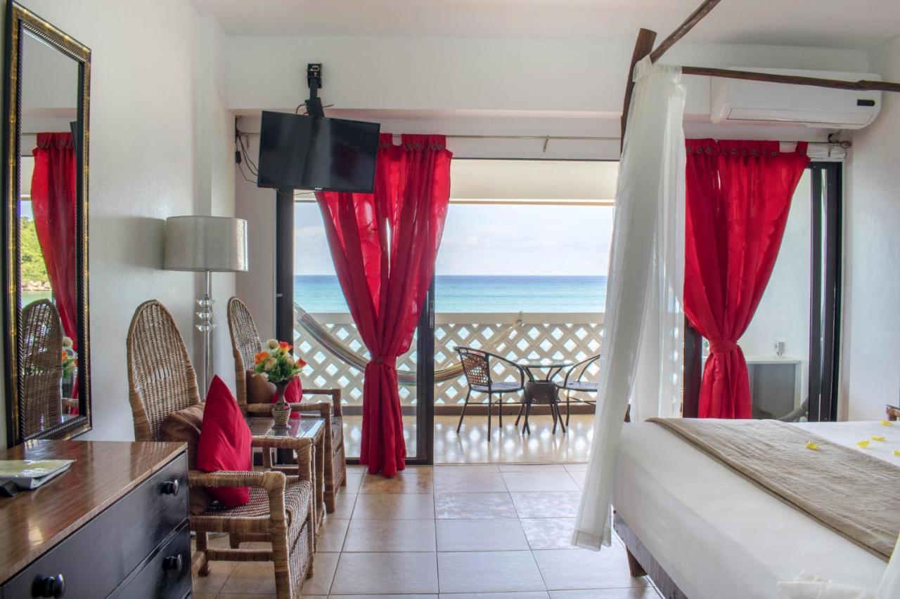 Sand And Tan Beach Hotel Очо-Риос Экстерьер фото
