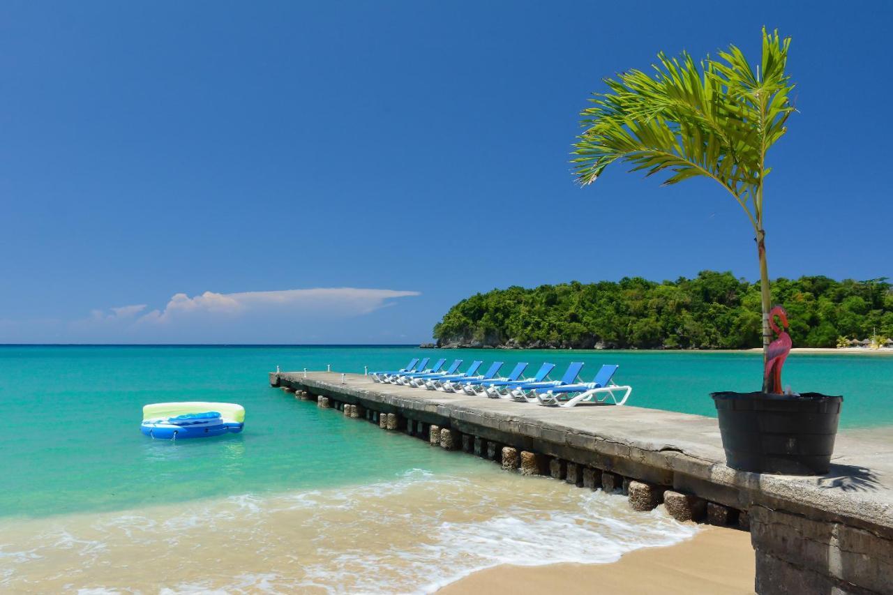 Sand And Tan Beach Hotel Очо-Риос Экстерьер фото