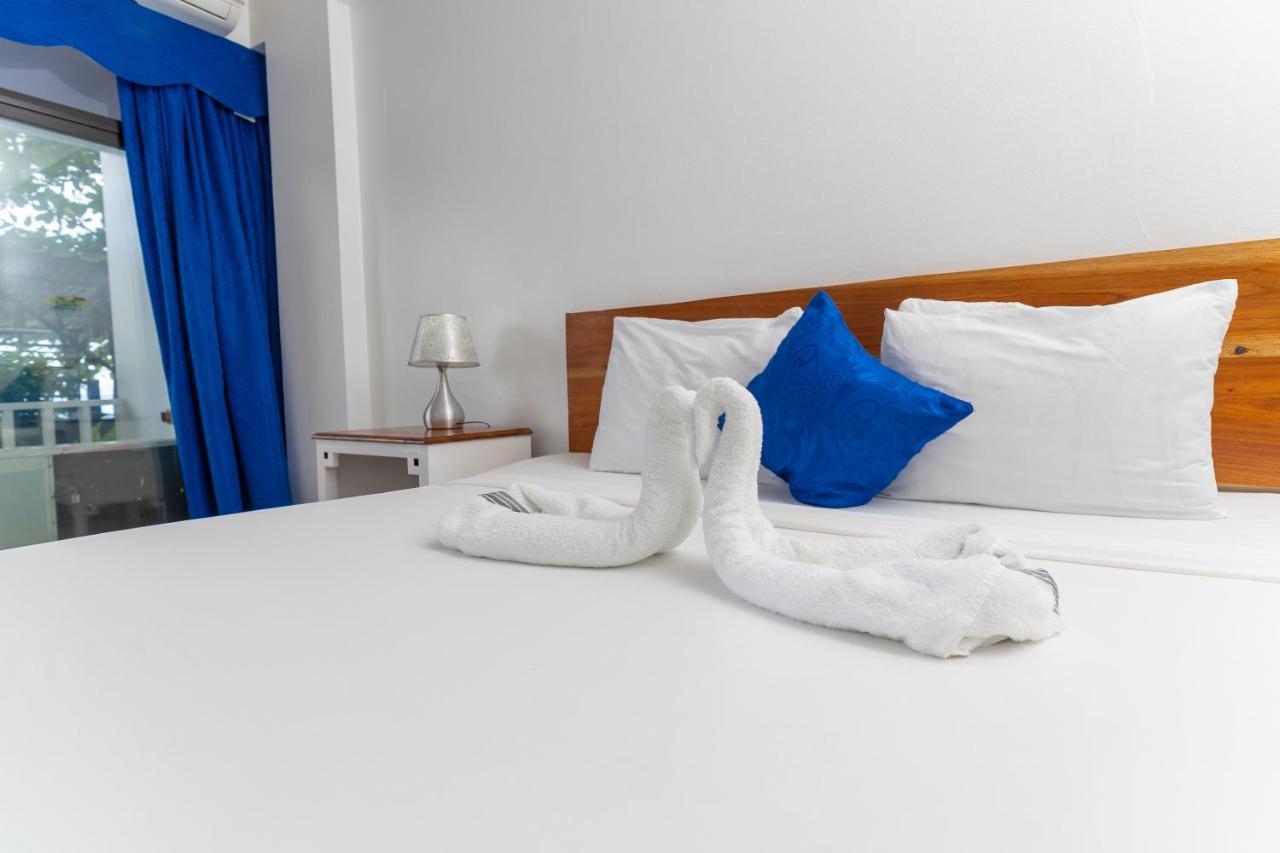 Sand And Tan Beach Hotel Очо-Риос Экстерьер фото