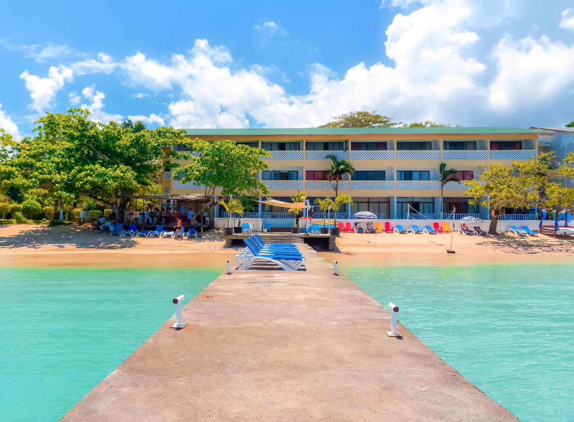 Sand And Tan Beach Hotel Очо-Риос Экстерьер фото
